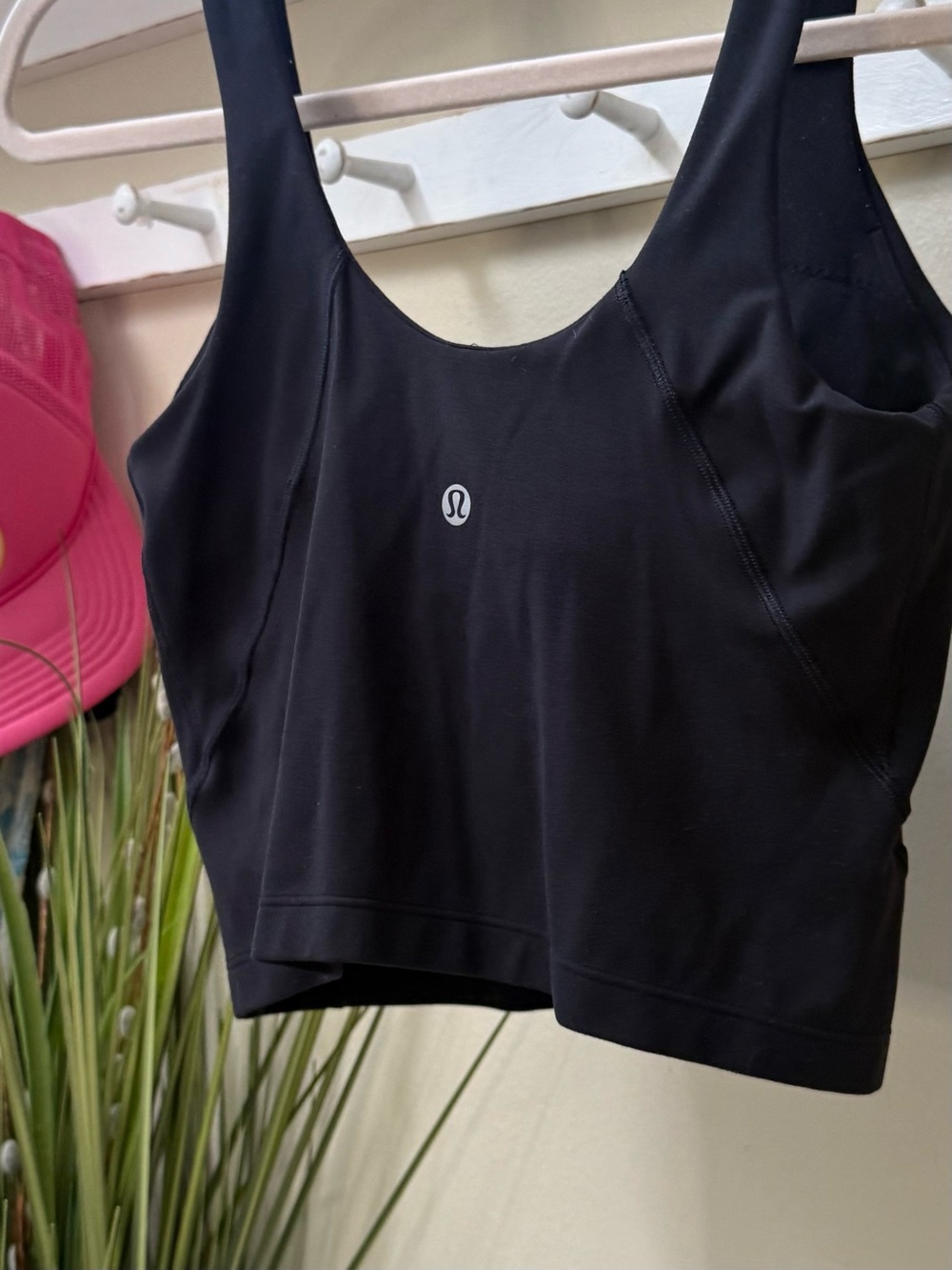 Lululemon Black Align Size 6 Crop Tank Top Shirt
🔥EUC - Picture 5 of 5